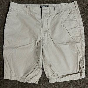 Express Shorts